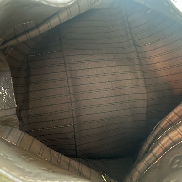 Louis Vuitton Artsy MM - Picture 5 of 10